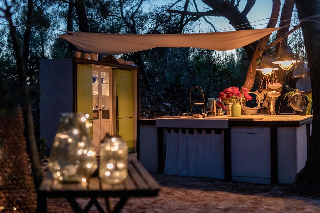 Plage Cachee - Glamping Vrboska Kültér fotó